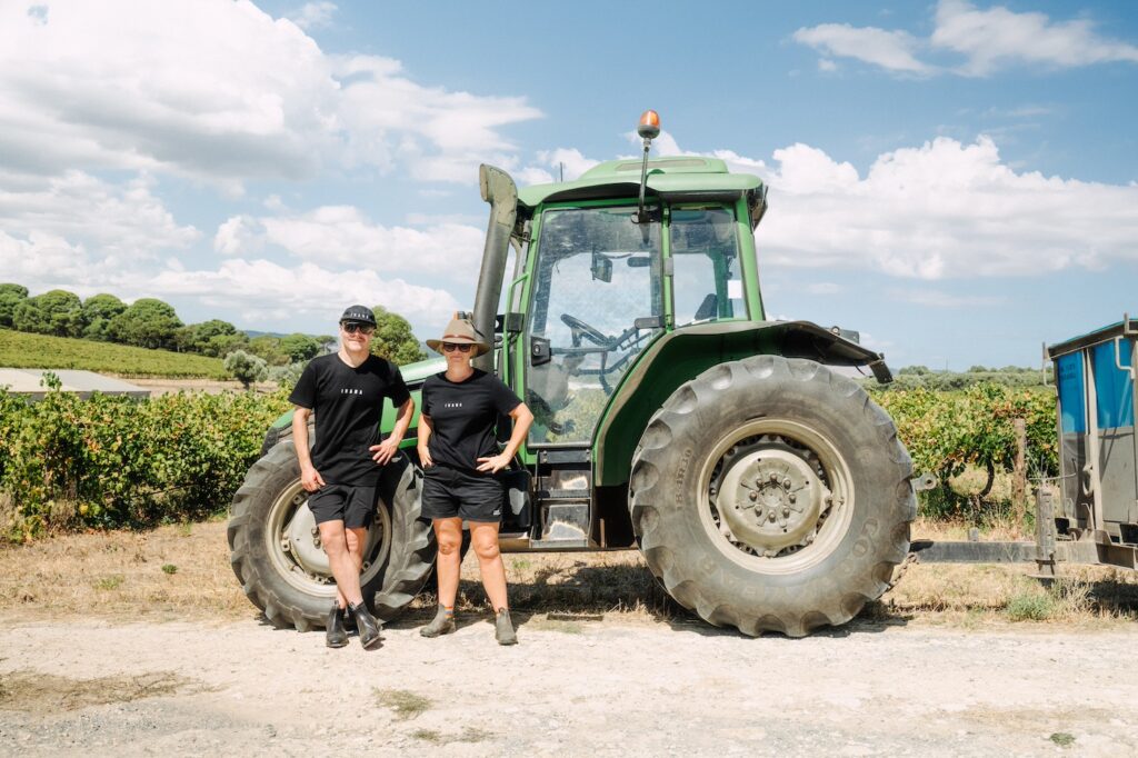 Valtteri Bottas & Corrina picking Shiraz for IHANA